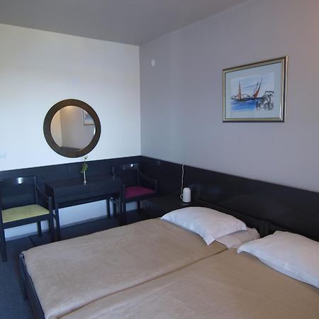Villa Dalmacija Hvar Hotel هفار المظهر الخارجي الصورة