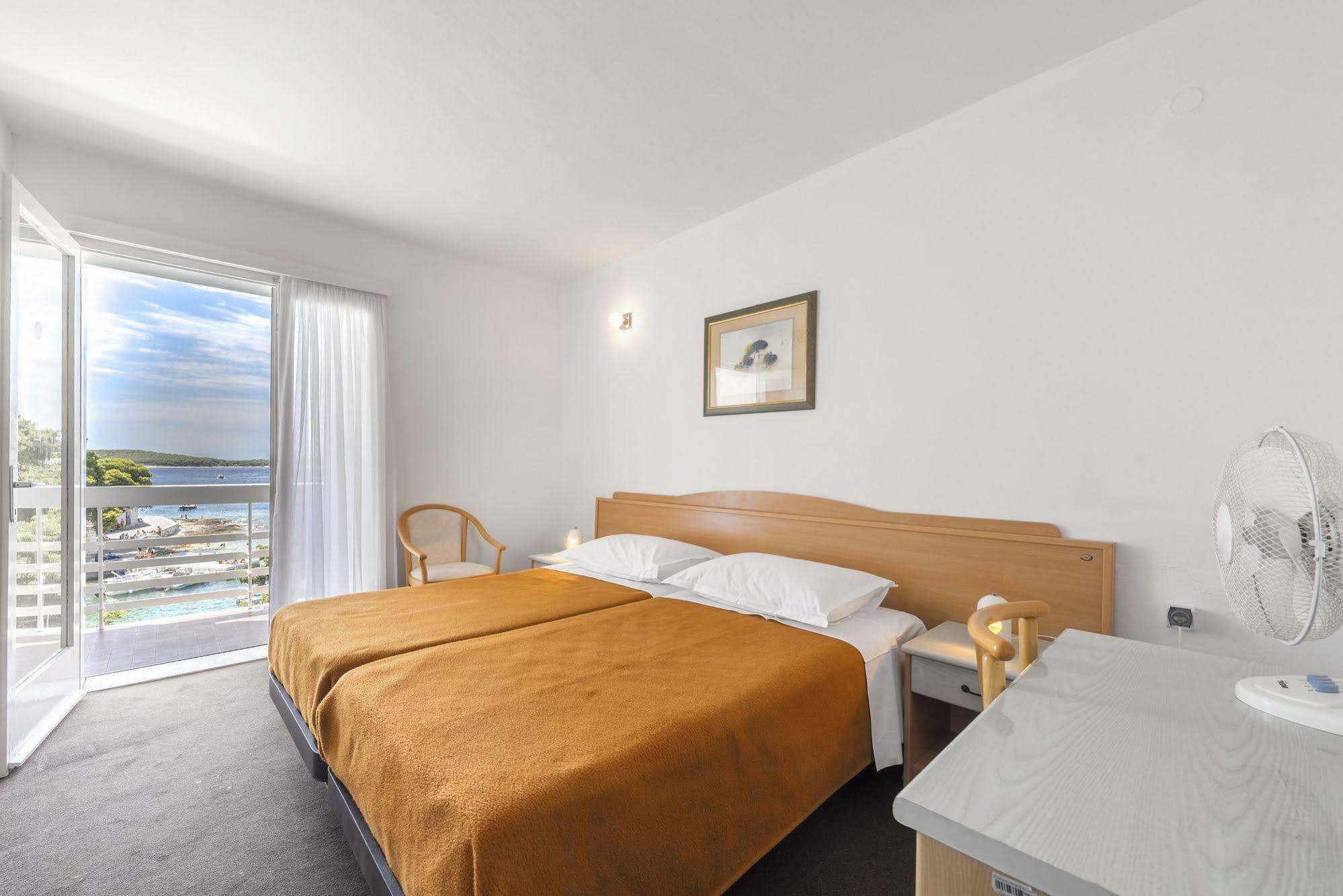 Villa Dalmacija Hvar Hotel هفار المظهر الخارجي الصورة